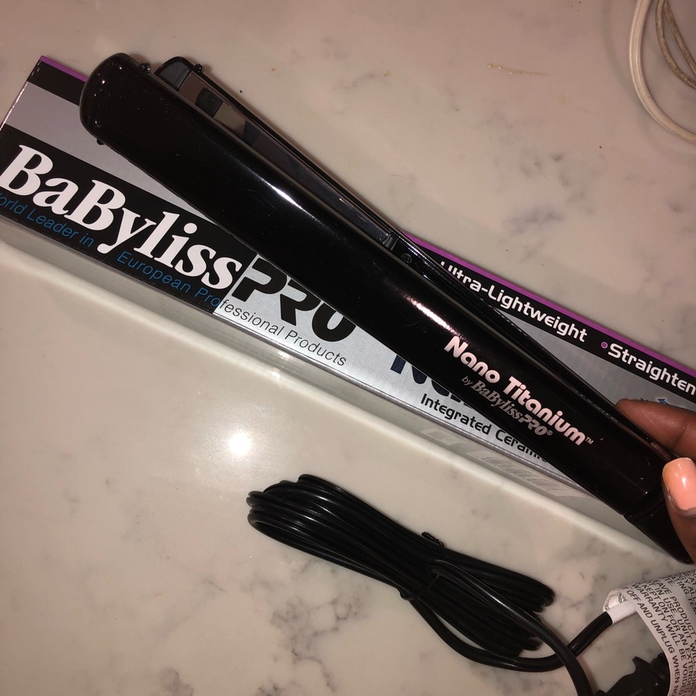 1 inch BaByliss PRO Nano Titanium Flat Iron